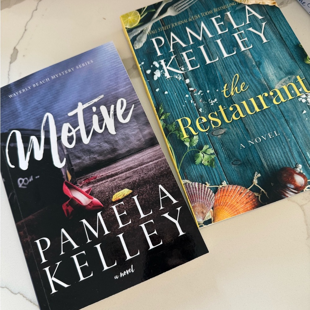 Lot of 2 Pamela Kelly books the Restaurant Motive 4/$20